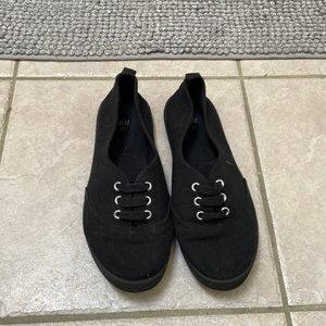 H&M Flats